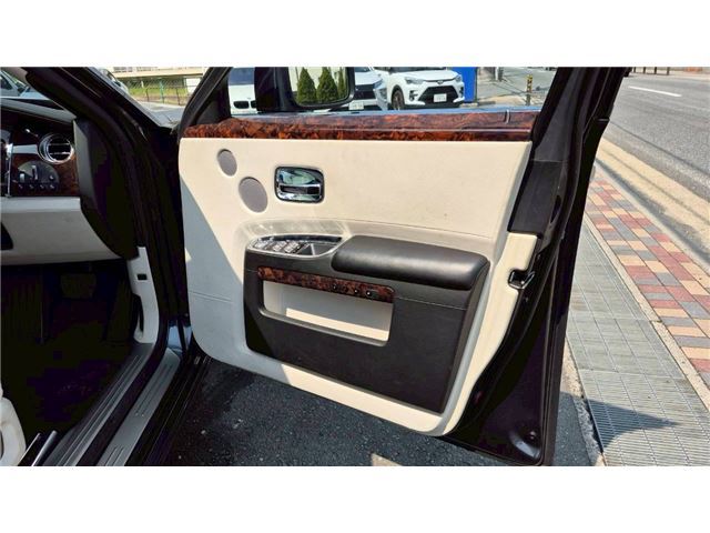 2011 ロールスロイス ゴースト ベースグレード auction photo 31