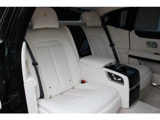 2024 Rolls-Royce ゴースト Extended 4WD auction photo 48