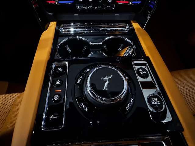 2025 Rolls-Royce ブラックバッジカリナン 6.75 4WD auction photo 13