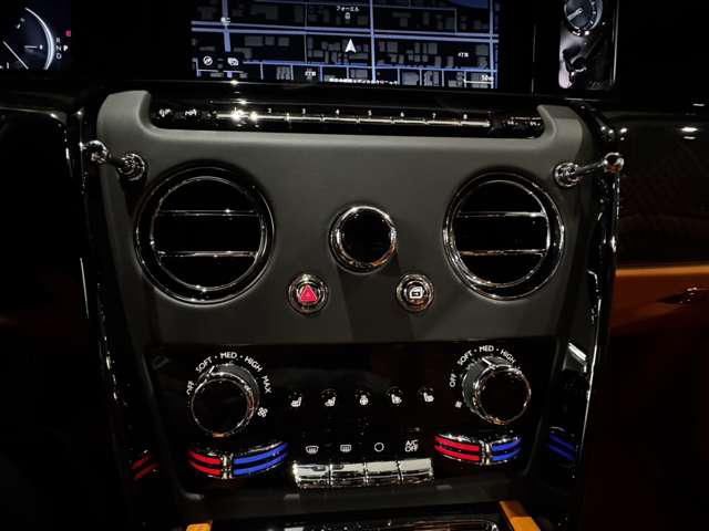 2025 Rolls-Royce ブラックバッジカリナン 6.75 4WD auction photo 12