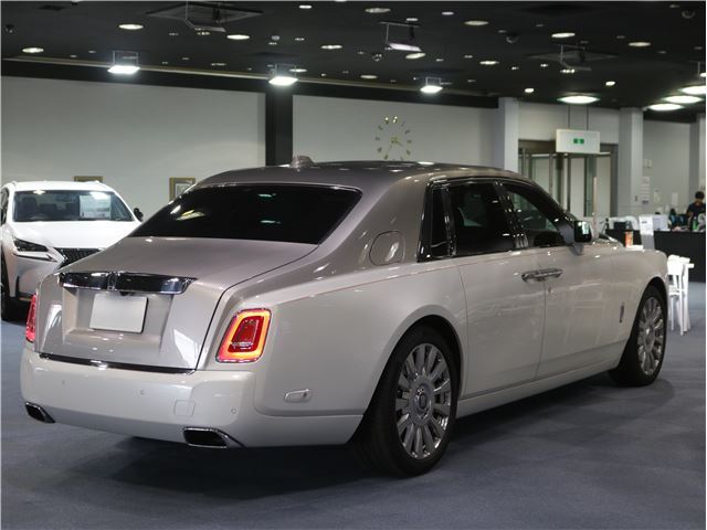 2018 ロールスロイス ファントム ビスポークINT・スターヘッドライナー・OP1600万程 auction photo 2