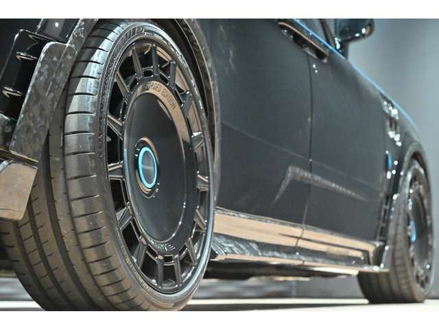 2025 Rolls-Royce ブラックバッジカリナン 6.75 4WD auction photo 19