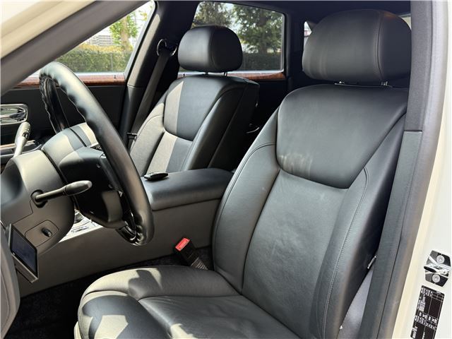2015 ロールスロイス ゴーストII ベースグレード AIS検査済 RRアンブレラ2本 ブラックレザーインテリア auction photo 40