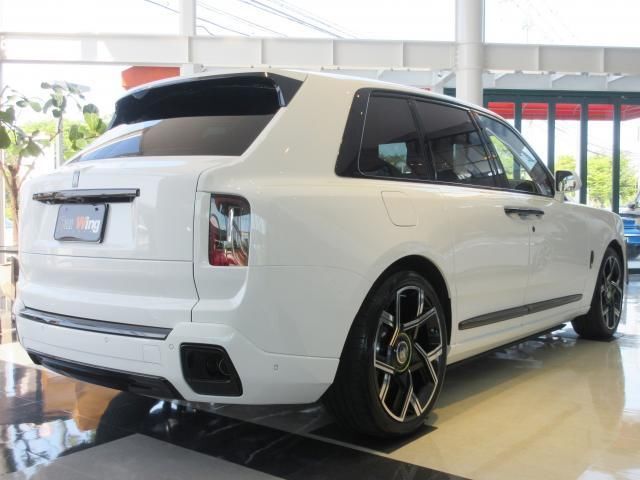2025 Rolls-Royce カリナン Black Badge Series II auction photo 8