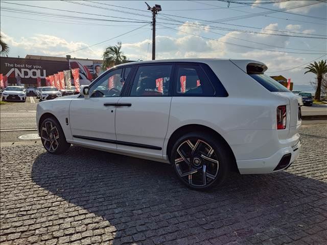 2025 Rolls-Royce CULLINAN Base grade auction photo 2