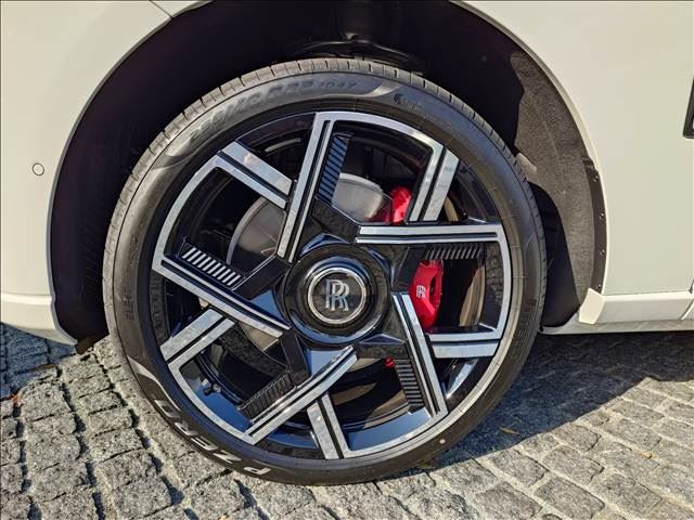 2025 Rolls-Royce CULLINAN Base grade auction photo 6