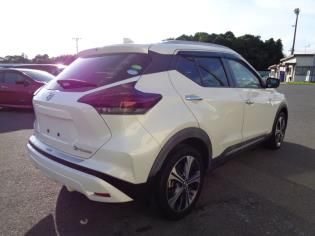 2021 Nissan Kicks X auction photo 2