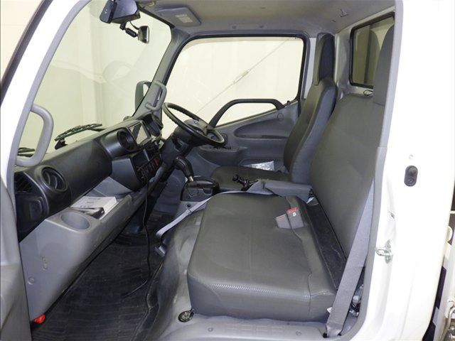 2021 Toyota Dyna Flatbed auction photo 8
