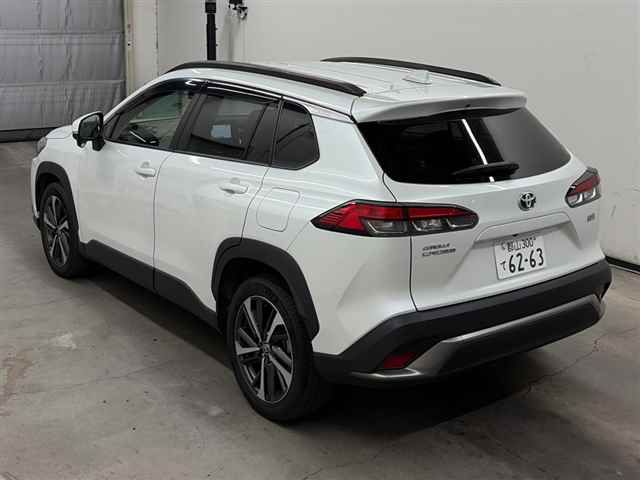 2022 Toyota Corolla Cross ハイブリッドZ auction photo 2