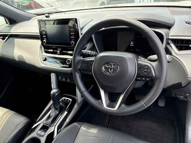 2022 Toyota Corolla Cross ハイブリッドZ auction photo 3
