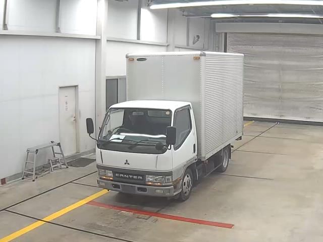 Japan Auction Vehicles 10 2001 Mitsubishi Fuso Canter Van auction photo