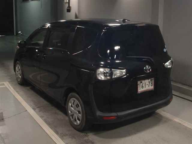 2018 Toyota Sienta G auction photo 2