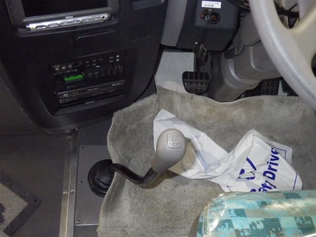 2005 Isuzu バス auction photo 6