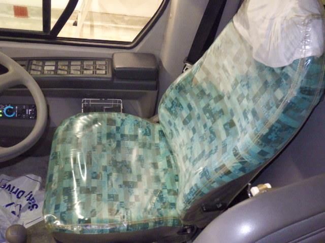 2005 Isuzu バス auction photo 4