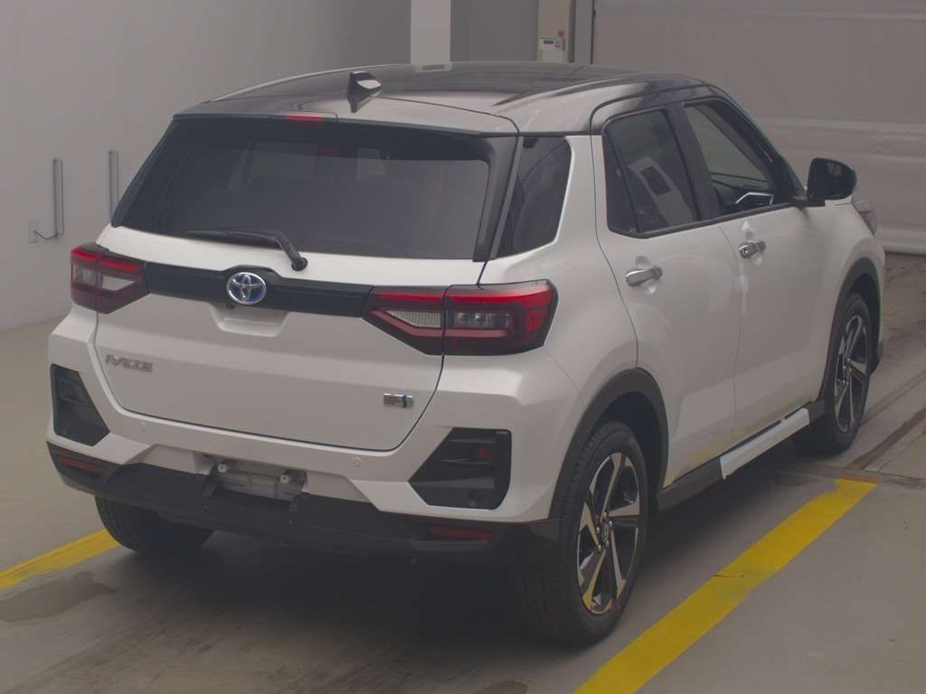 2026 Toyota Raize Hybrid Z auction photo 2