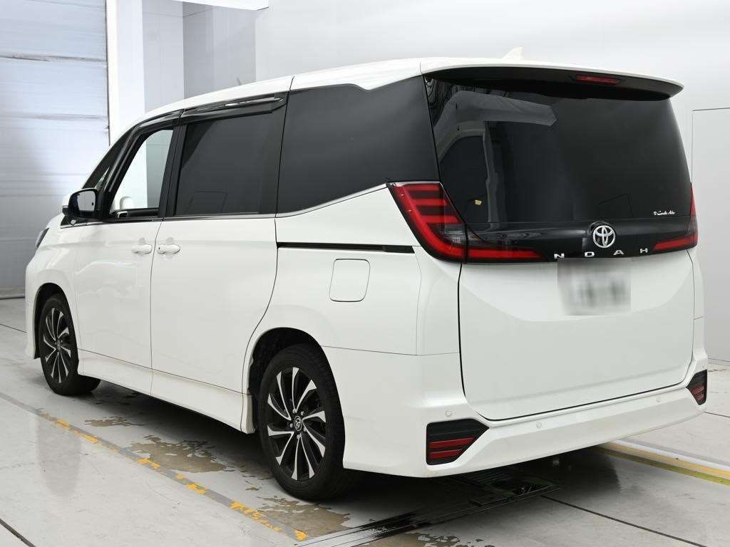 2022 Toyota Noah S-Z auction photo 6