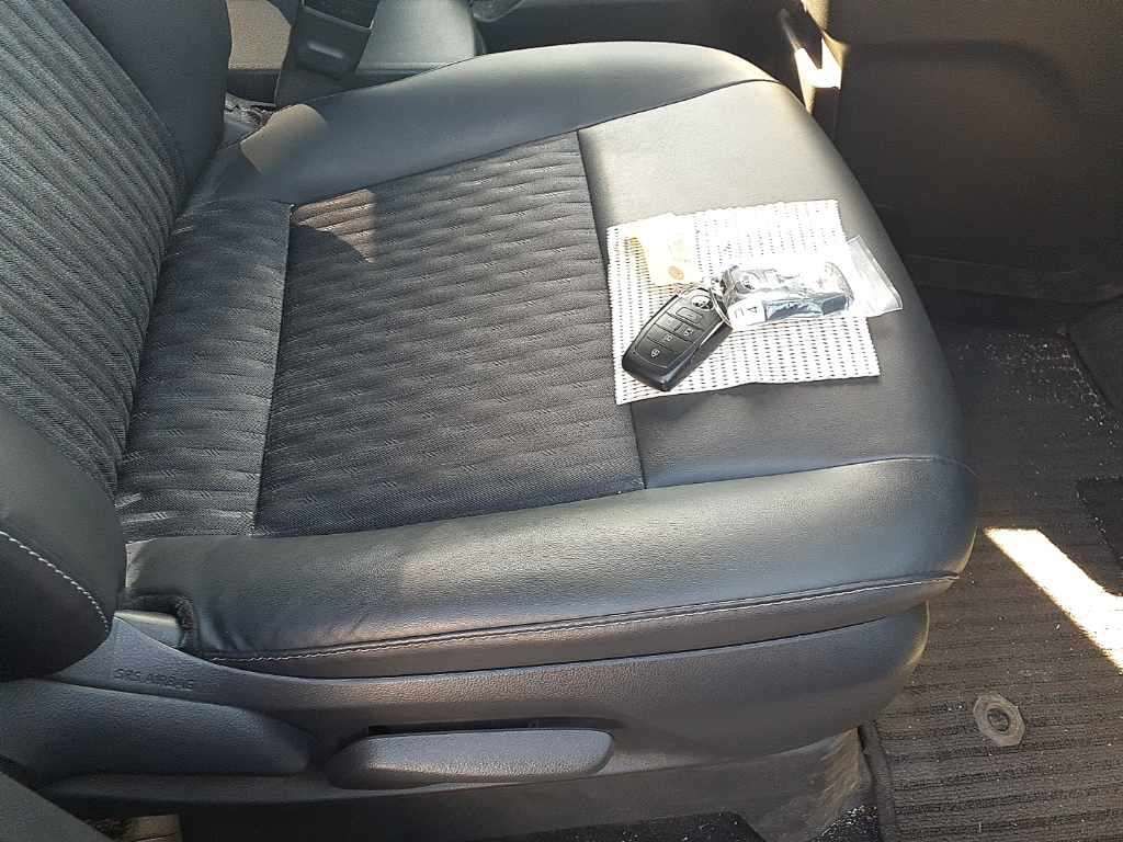 2022 Toyota Noah S-Z auction photo 10