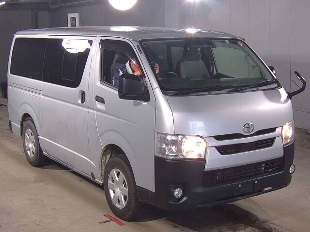 Japan Auction Vehicles 8 2021 Toyota Hiace Long DX 4WD auction photo