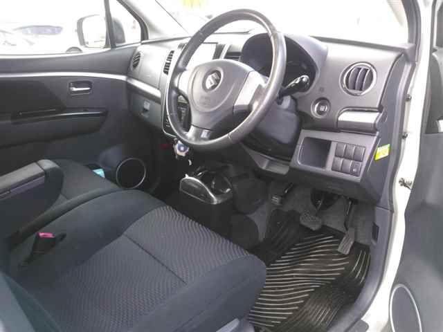 2011 Suzuki ワゴンR スティングレー X auction photo 3