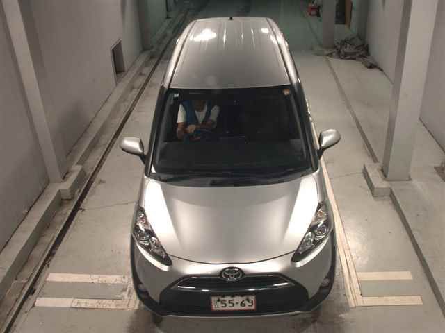 2016 Toyota Sienta G auction photo 6