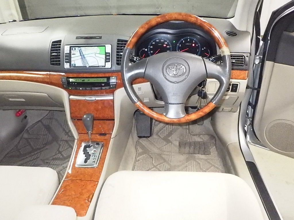 2005 Toyota Premio X EX Package auction photo 3