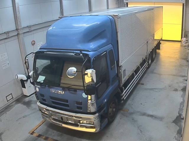2008 Isuzu ウィング Japan auction vehicle