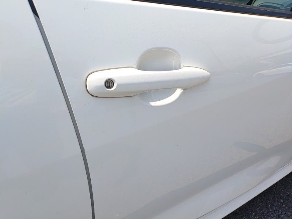 2021 Toyota Yaris auction photo 21