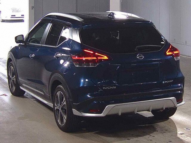 2021 Nissan Kicks X auction photo 2
