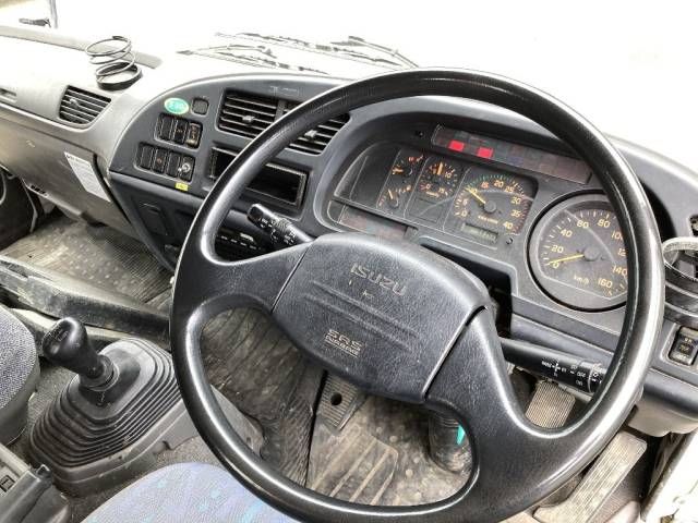 2005 Isuzu Forward * auction photo 2