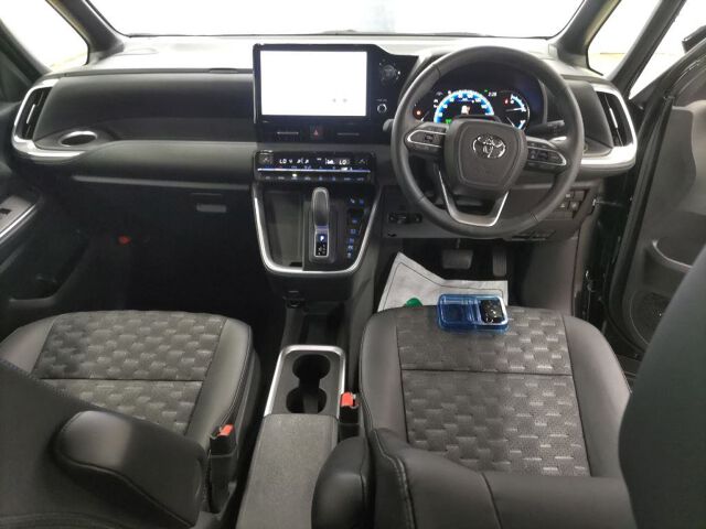 2024 Toyota Voxy ハイブリッドS-Z auction photo 3