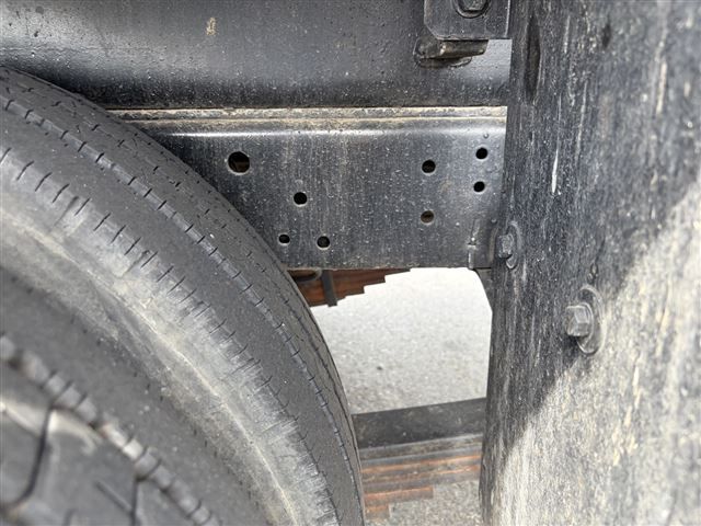 2013 Isuzu Elf Aerial work platform auction photo 6