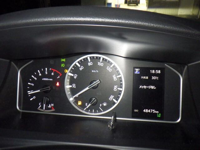 2024 Toyota Hiace GL 4WD auction photo 6