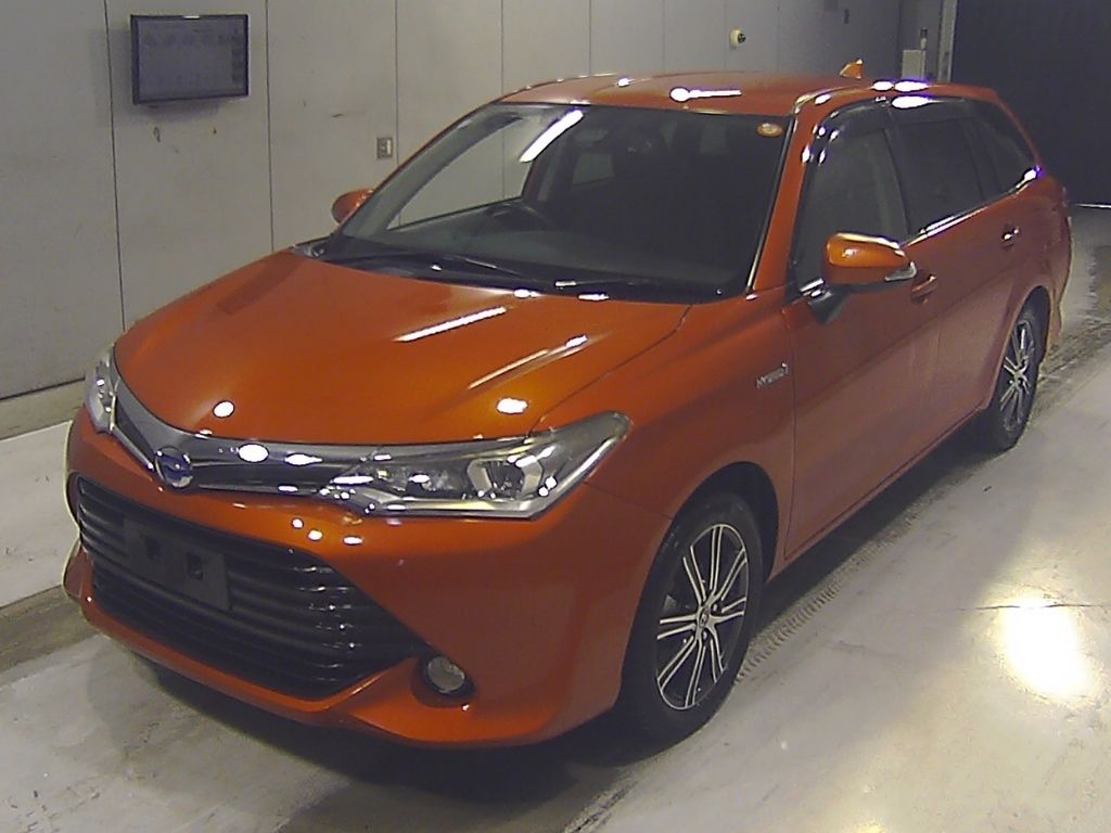 2015 Toyota Corolla Fielder Hybrid G auction photo 4