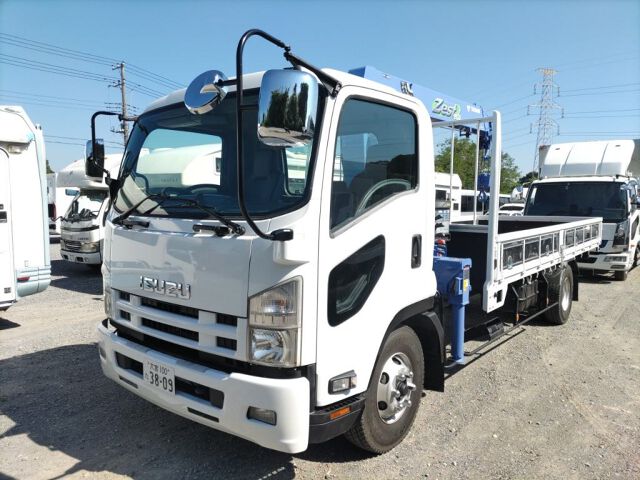 2014 Isuzu Forward crane auction photo 4