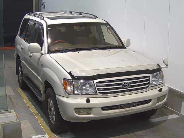 Japan Auction Vehicles 6 2001 Toyota Land Cruiser 4WD VX LTD G Selection auction photo
