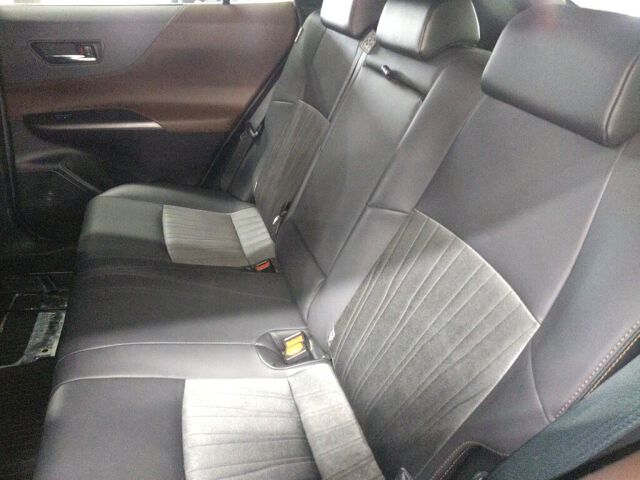 2023 Toyota Harrier Z auction photo 6