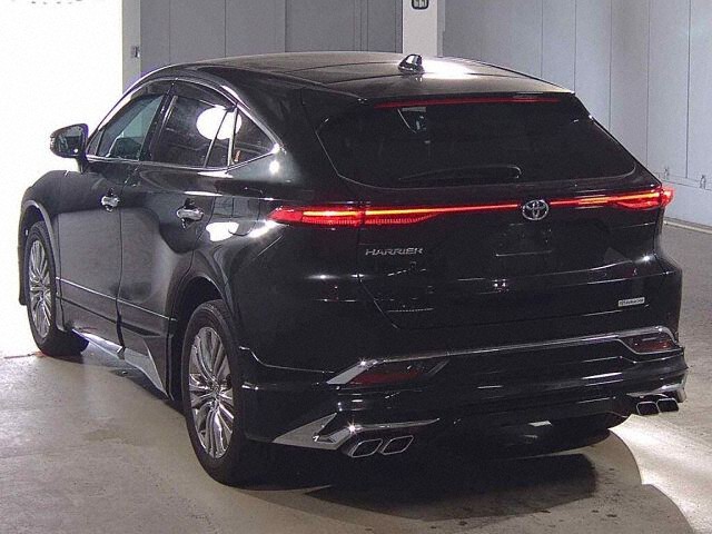2023 Toyota Harrier Z auction photo 2