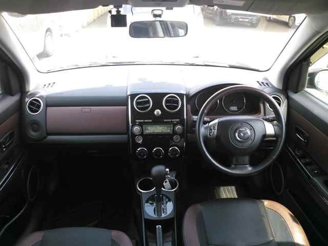 2007 Mazda ベリーサ 4WD L auction photo 8