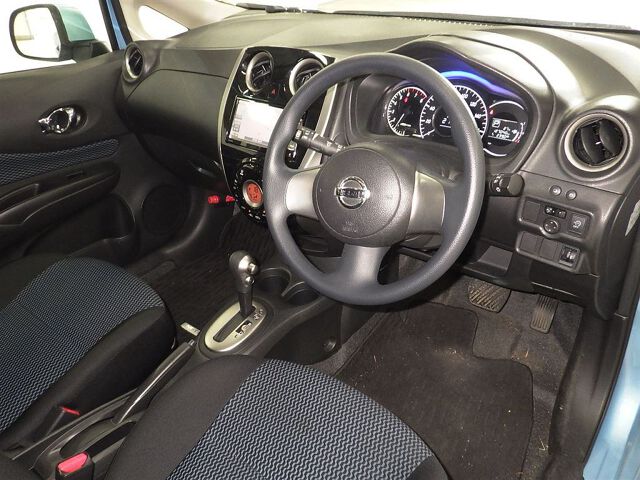 2013 Nissan Note エアロスタイル auction photo 3