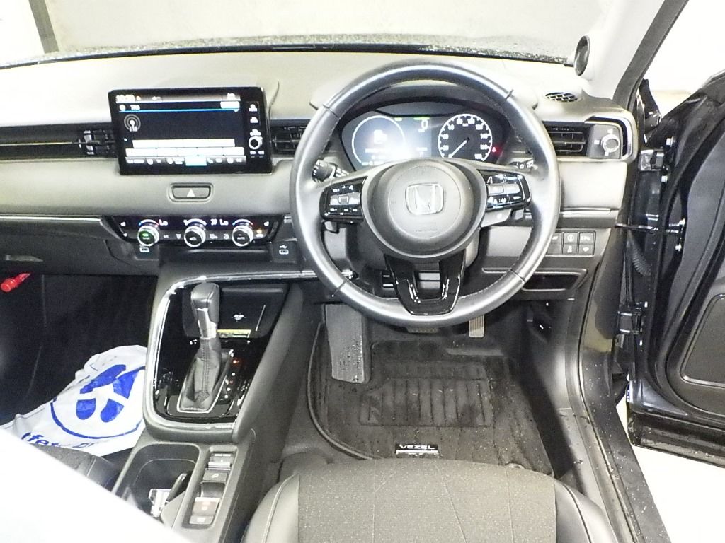 2022 Honda Vezel e:HEV Z auction photo 3