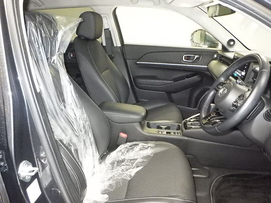 2022 Honda Vezel e:HEV Z auction photo 6