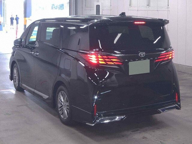 2026 Toyota Alphard Z auction photo 2