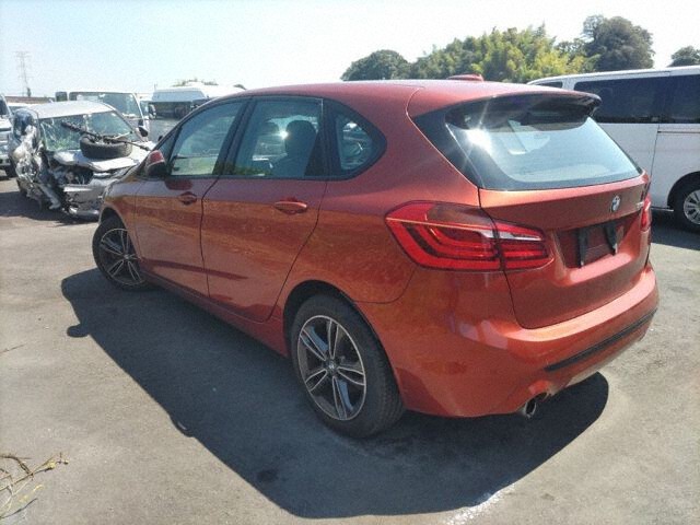 2019 BMW 2 Series 218Dアクティブツアラ auction photo 2