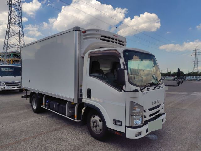 Japan Auction Vehicles 8 2019 Isuzu Elf Reizo Reito auction photo