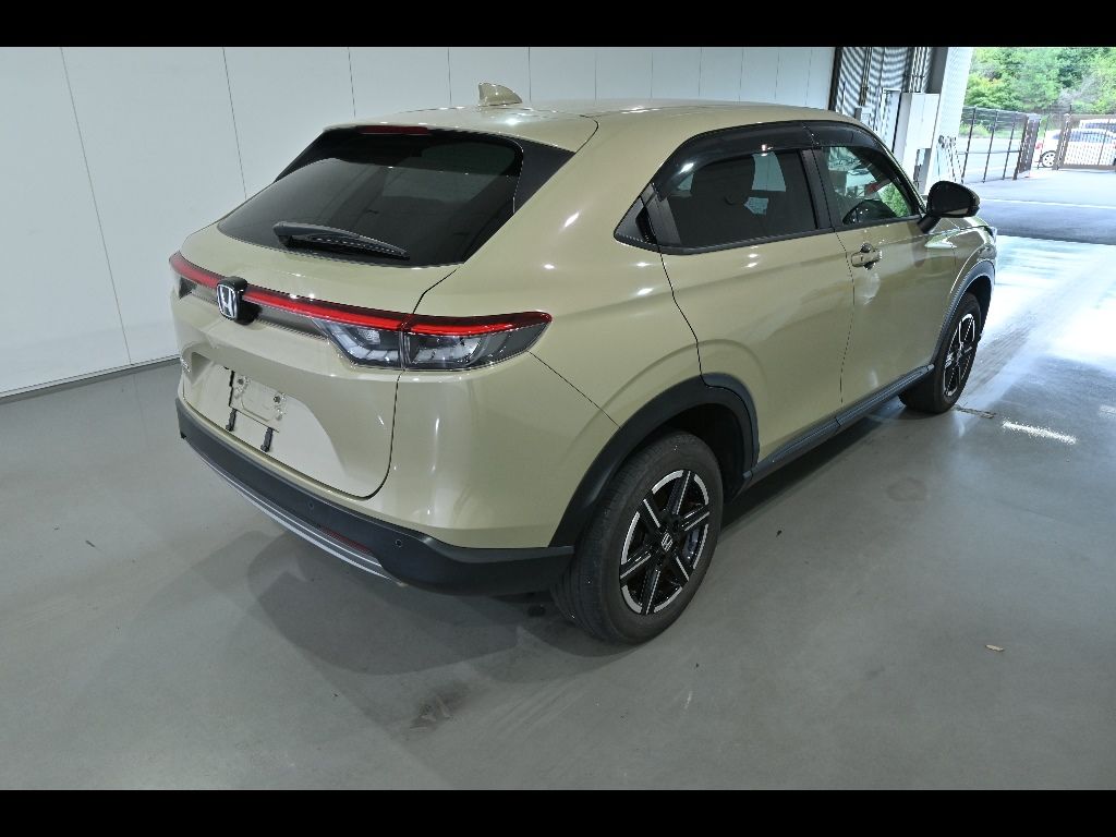 2021 Honda Vezel G auction photo 2