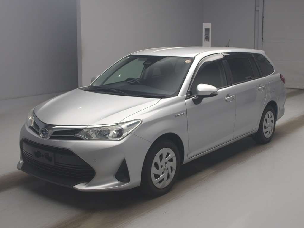 2019 Toyota Corolla Fielder ハイブリッド Japan auction vehicle