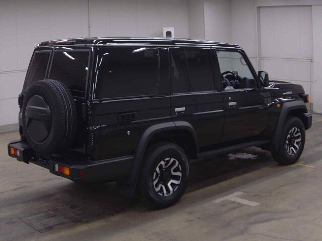 2026 Toyota Land Cruiser 70 AX 4WD auction photo 5