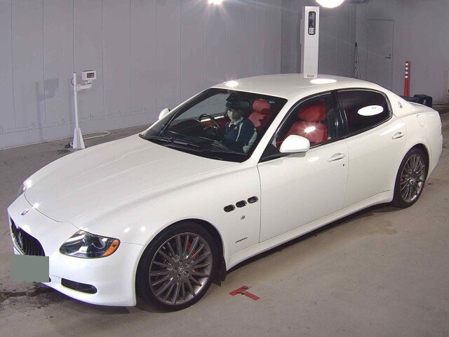 2010 Maserati クアトロポルテ Sports GT S auction photo 4