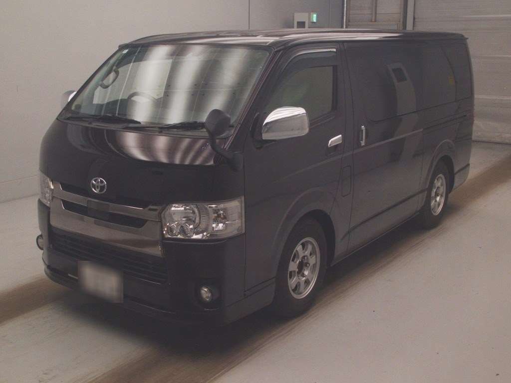 2018 Toyota Hiace Super GL Dark Prime Japan auction vehicle