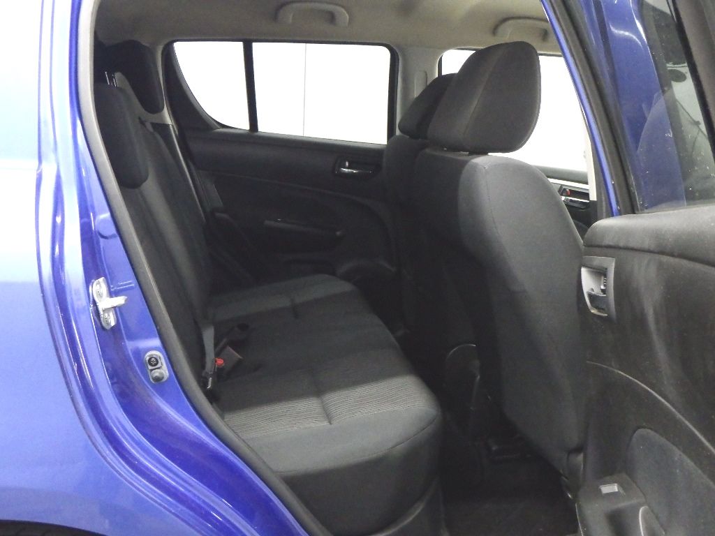 2011 Suzuki Swift XG auction photo 7